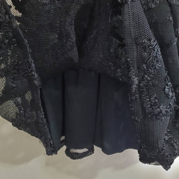 NWT OFF THE SHOULDER BLACK DRESS - Picture 4 of 9